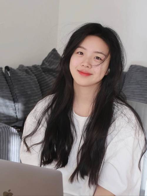 根据您的需求，我为您生成了一个SEO标题，并包含3个长尾关键词：  

**91人妻91：揭秘91人妻91背后的情感故事与夫妻相处之道**  

（长尾关键词：91人妻91、情感故事、夫妻相处之道）