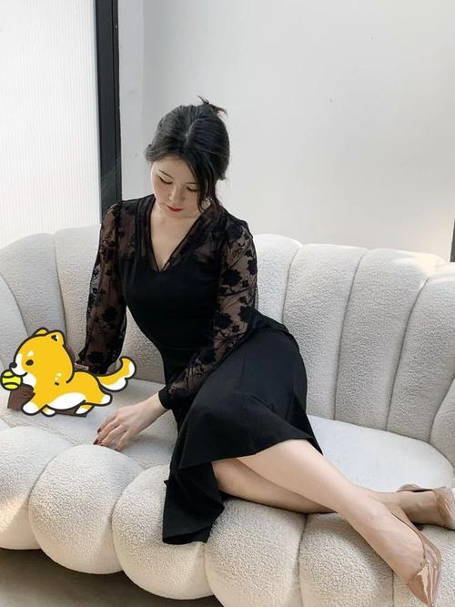 少妇大尺度写真私密照的相关介绍