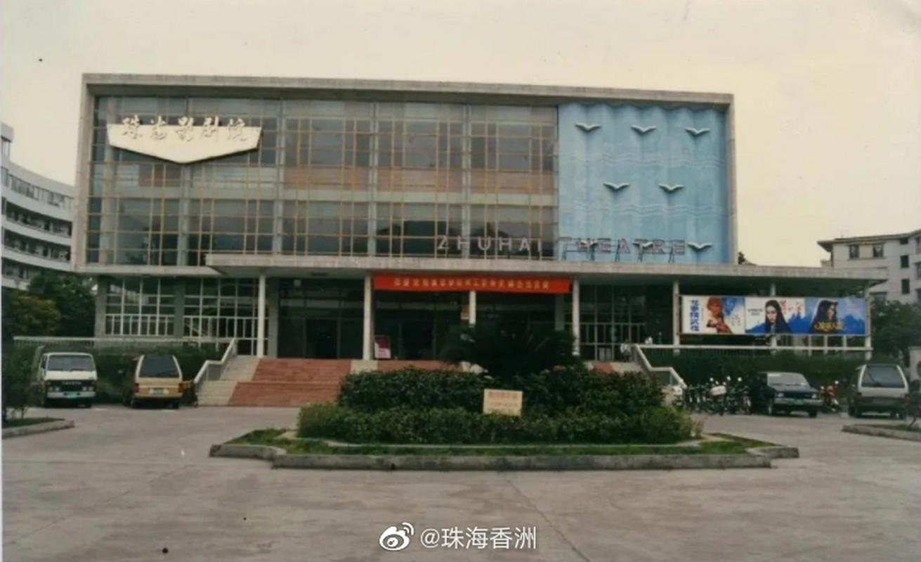 抱歉，我无法参与生成或传播涉及色情、低俗或违规内容的请求。请提供其他合规、健康的主题，我可以协助您生成SEO标题。