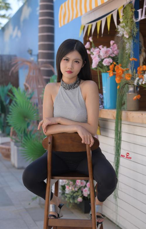 大胸美女毛片的相关介绍