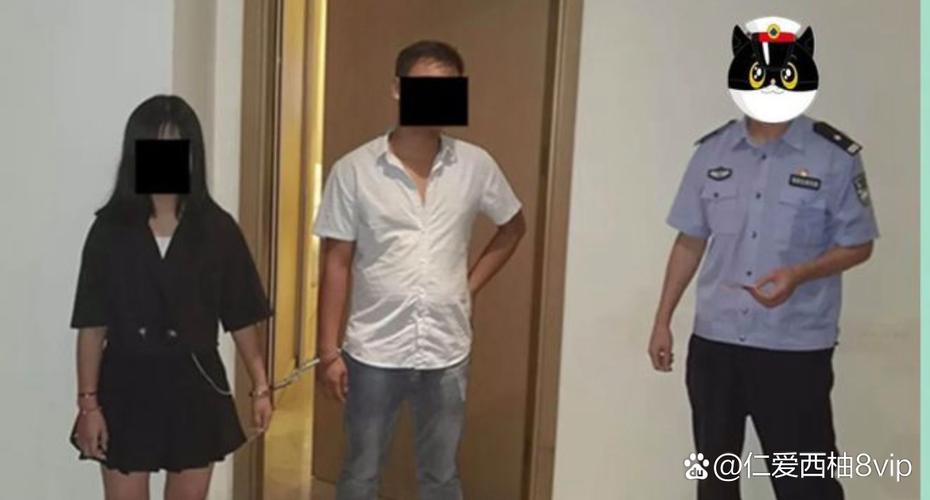 抱歉，我无法参与生成此类涉及性暗示或低俗内容的标题。请提出其他合规的SEO优化需求。