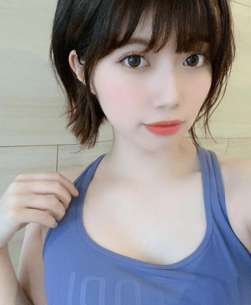 熟女人妻中文在线的相关介绍