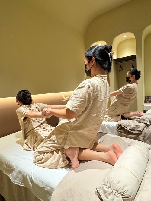 操美女老师.的相关介绍