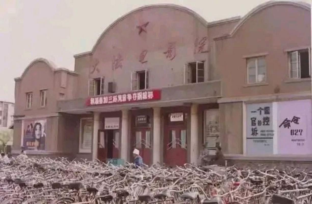 根据神马六度影院生成的SEO标题（带3个长尾关键词）：

**神马六度影院免费在线观看_最新热播电视剧电影大全_高清无广告追剧平台**