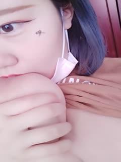 操爽女老师的相关介绍